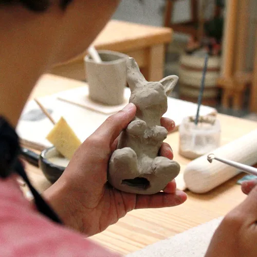 curso de cerâmica na FICA oficina criativa - técnica do maciço ocado